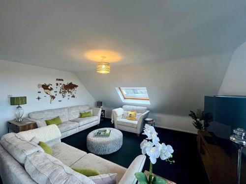 City Centre Apartamento | BS - Luxury top floor 4 bed apartment with garage in town centre - NO LIFT