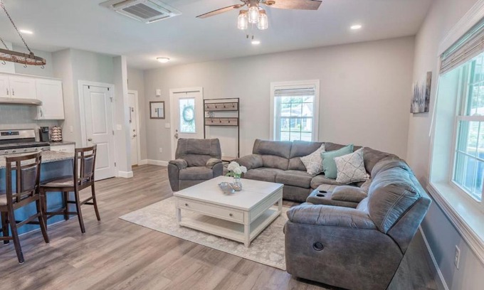Red Mill Pond Apartamento | Bubba and Banjos