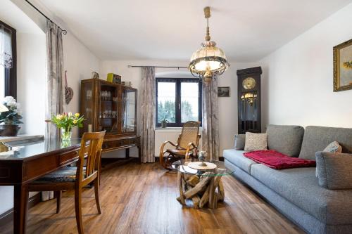Kirchenlamitz Apartamento | Buchhaus Vier - Mittelgeschoss