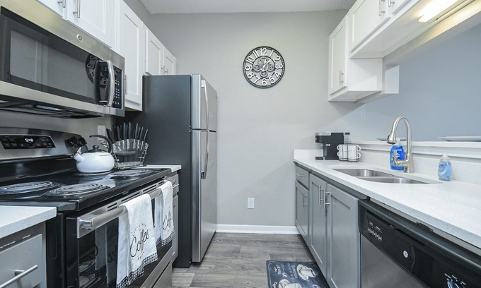 Lindbergh Apartamento | Buckhead Oasis (Unfurnished Apartment)