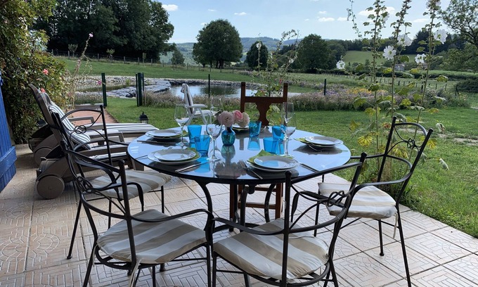 Monsols Otro | Bucolic 1820's Farmhouse con todas las comodidades en el corazón de Beaujolais