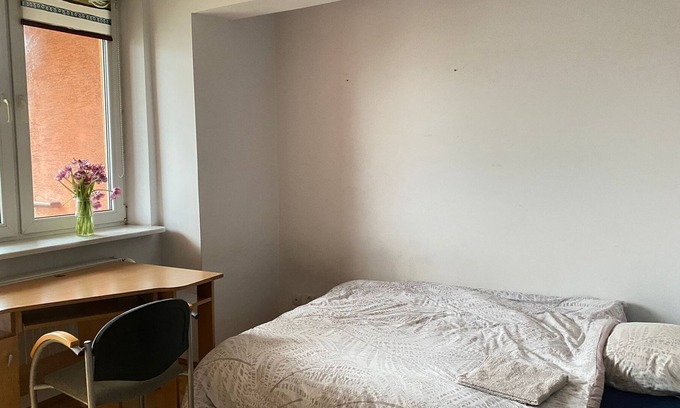 Lublin Cama Y Desayuno | Budget Double Bed In Lublin City Centre