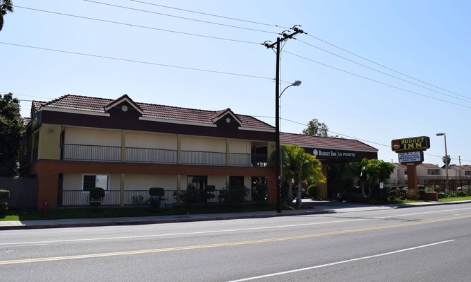 Walnut Valley Hotel | Budget Inn La Puente
