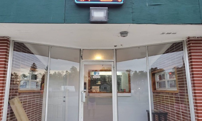 Mays Landing Hotel | Budget Inn