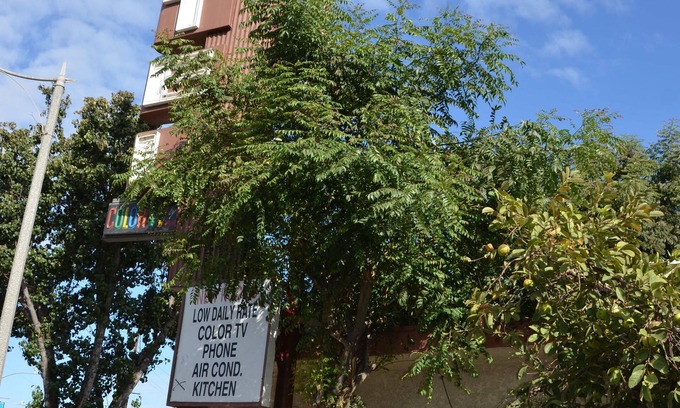 South Gate Hotel | Budget Inn