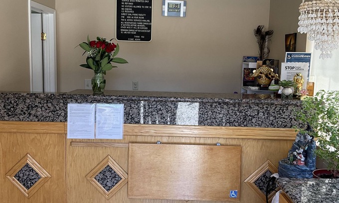 Old Mountain View Hotel | Budget Motel