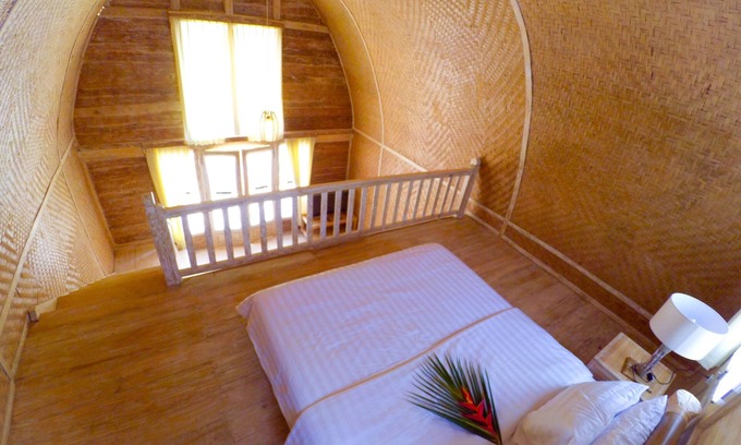 Temukus Cabina | Presupuesto pacífica cabaña de madera en Lovina V. 1