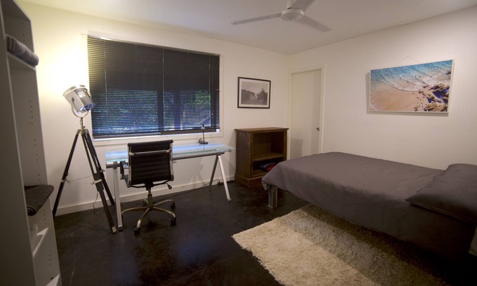 Bangalow Casa | Budget Room (maximum of 3 nights)