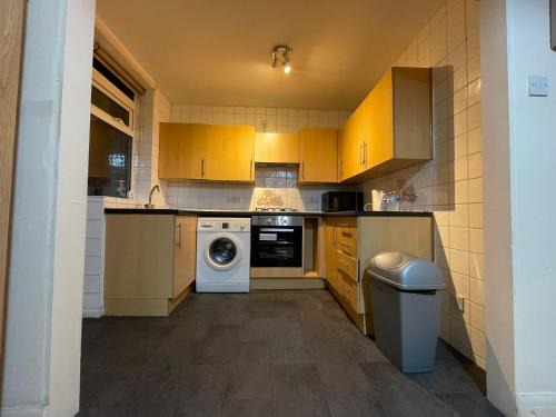 Luton Casa | Budget Stay In Luton 02 04