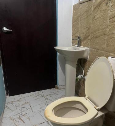 Runaway Bay Apartamento | Budget stay, Rich experience