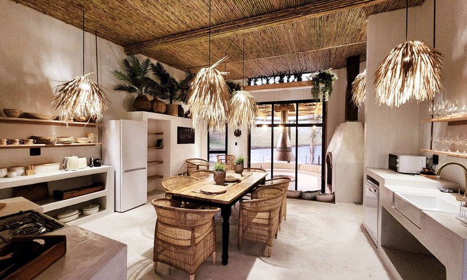George Cabina | Buff & Fellow Eco Cabins