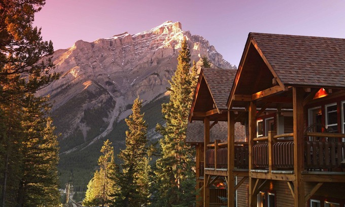 Banff Hotel | Buffalo Mountain Lodge