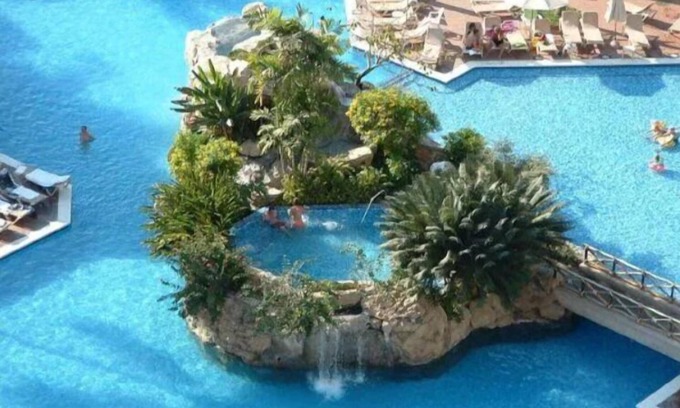 Olimpica Complejo | Buganvilla | Lux Resort | Concierge | Pool | Hot Tub
