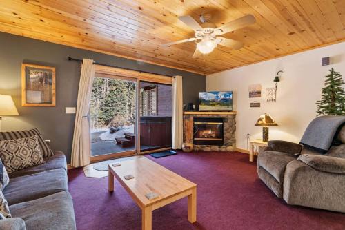 Fall River Estates Apartamento | Bugle Pointe B10 by Estes Park Condos