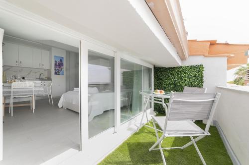 Coslada Apartamento | Buhardilla con terraza acogedora