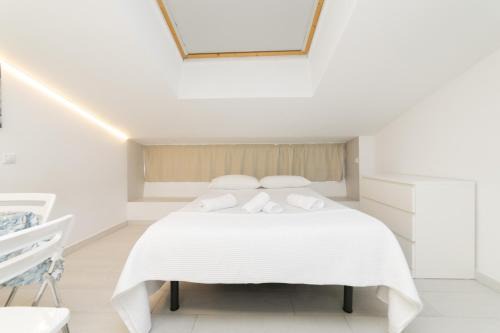 Coslada Apartamento | Buhardilla Encantada