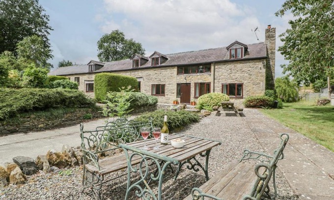 Mortimers Cross Casa | Bullfinch Cottage