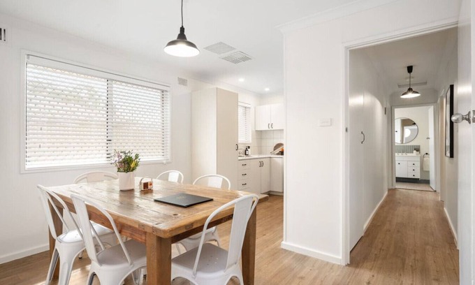 South Kalgoorlie Casa | Bullion Bungalow – Stylish, Secure 3-Bed Stay