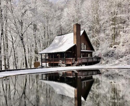 Sky Valley Casa | Bumble Bee Cabin
