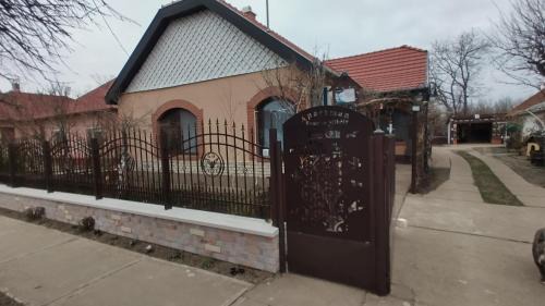 Berettyoujfalu Casa | Bundik Vendégház