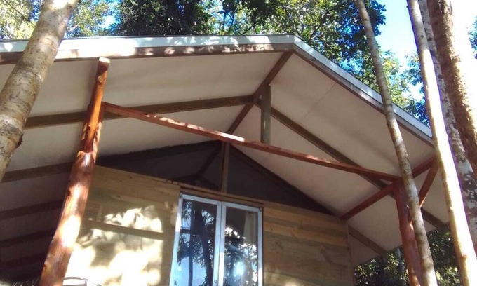 San Isidro de El General Casa | Bungalow con vista a la montaña y cascadas en Platanillo de Baru