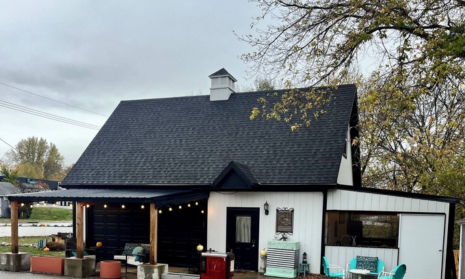 Louisburg Casa | Bungaloft in charming Louisburg with AC, WiFi, Tv.