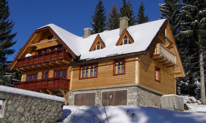Liptovsky Mikulas District Casa | Bungalov Tina