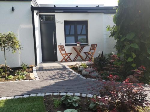 Wolfsburg Apartamento | Bungalow am Stadtwald, 24h Check-in