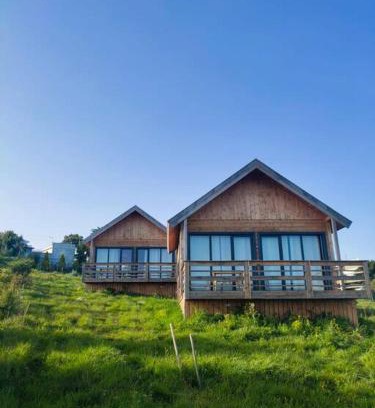 Serra da Pescaria Chalet De Esquí | Bungalow Blue - Cabana de Madeira