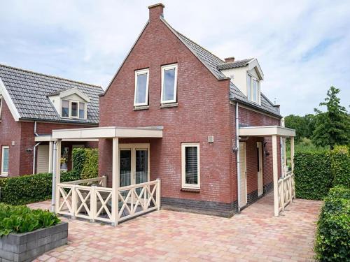 Municipality of Nissewaard Casa | Bungalow by Water near Rotterdam