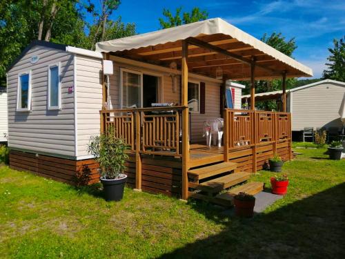 Condrieu Casa | Bungalow charmant à Condrieu avec piscine partagée conviviale