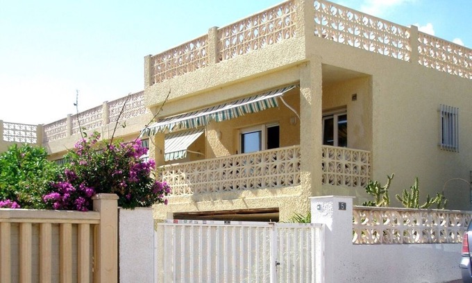El Moncayo Apartamento | Bungalow para 4-5 personas a 50 m de la playa de arena.