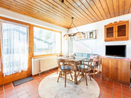 Kirchdorf in Tirol Casa | Bungalow in St Johann near Ski Slopes, cleaning included