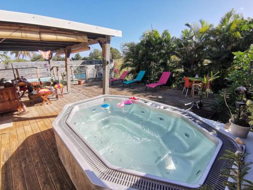 Saint-Francois Apartamento | Bungalow La Perle - Jacuzzi - Piscine