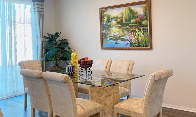 Riverside Casa | Bungalow Large Bedroom Suite With Separte Bathroom + Office Area In RIVERSIDE