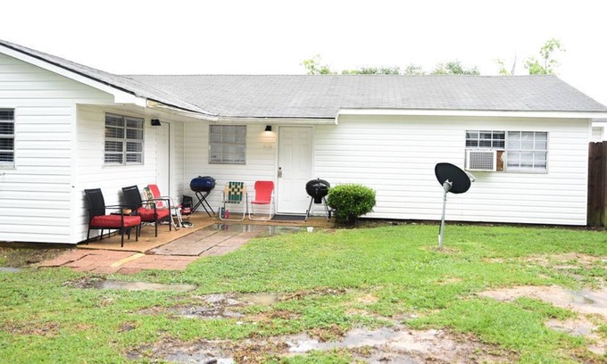 Grand Bay Casa | Bungalow near Main Street - #2
