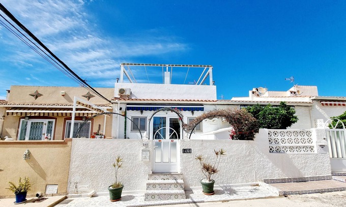 San Luis Casa | Bungalow cerca de las Salinas de Torrevieja y La Mata y sus playas