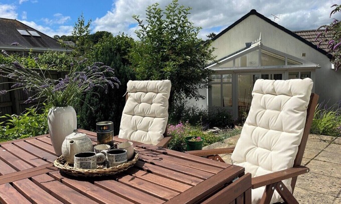 Ashburton Casa | Bungalow on Dartmoor's Edge, Parking & Garden