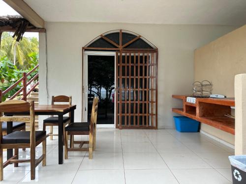 La Unión de Isidoro Montes de Oca Apartamento | Bungalow Orquídeas Barra la Saladita