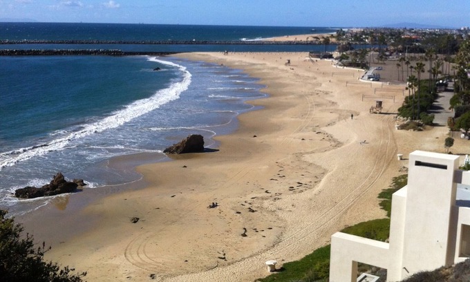 Corona del Mar Casa | A 1 cuadra de la playa Alquiler mínimo de 30 días