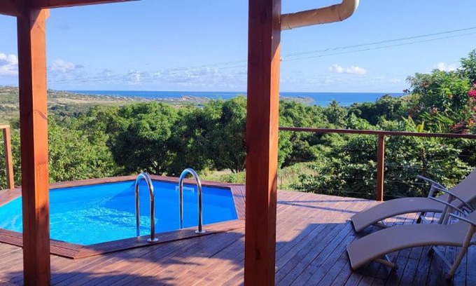 Le Vauclin Casa | Bungalow vert corail