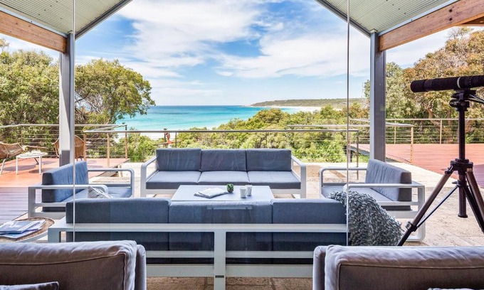 Naturaliste Casa | Bunkers Beach House I Private Properties