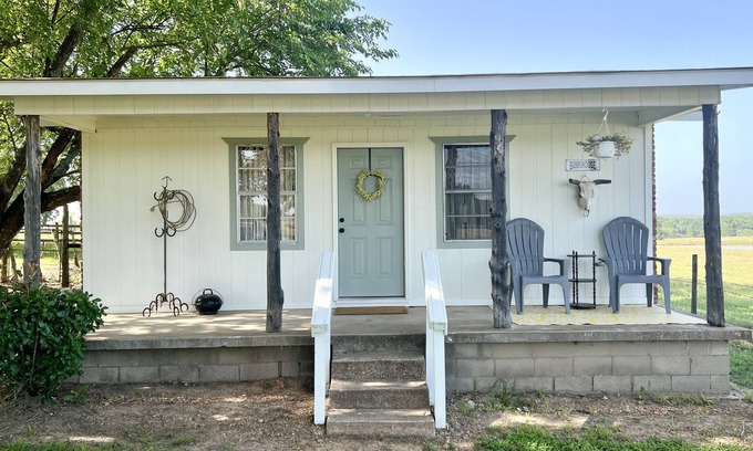 Antlers Apartamento | Bunkhouse on working cattle ranch minutes from town