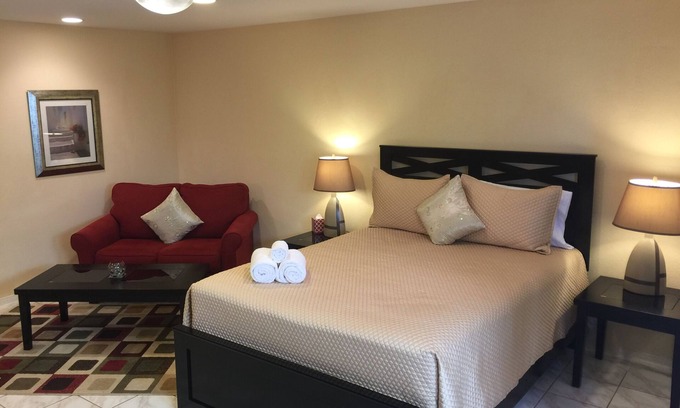Burbank Apartamento | Estudio de Burbank Hills con entrada privada en una zona preciosa