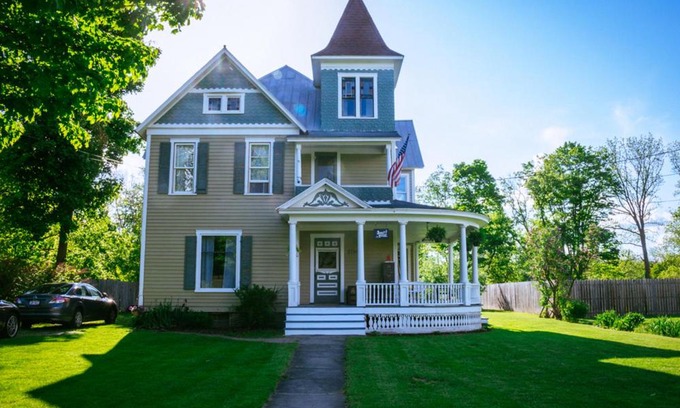 Burdett Cama Y Desayuno | Burdett House Bed & Breakfast
