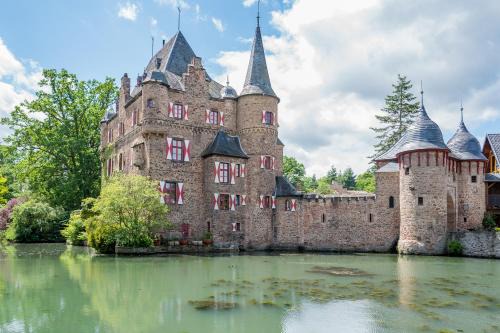 Mechernich Casa | Burg Satzvey