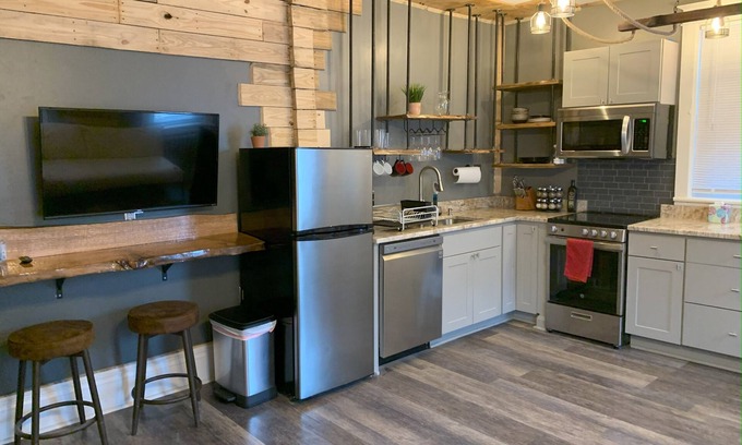 Harrisburg - Hershey Apartamento | Historic Riverfront Vintage Gem