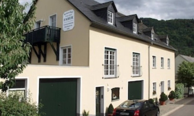 Minheim Apartamento | Burglay with balcony, Winzerhof Faber