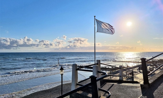Sheringham Hotel | Burlington Berties