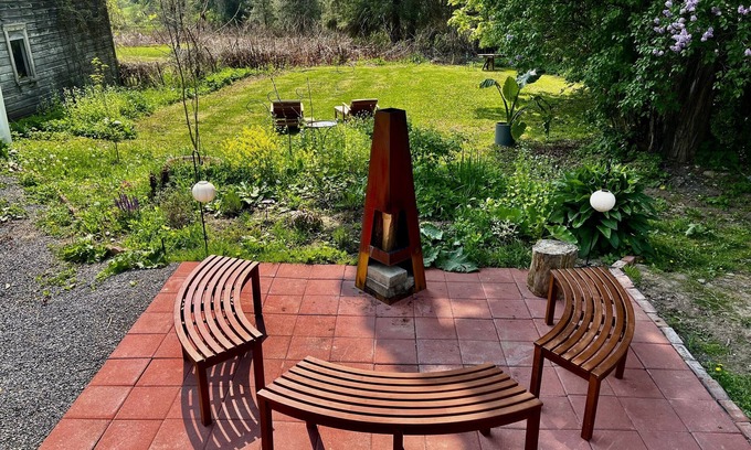 Springfield Center Cabaña | Burnham Cottage